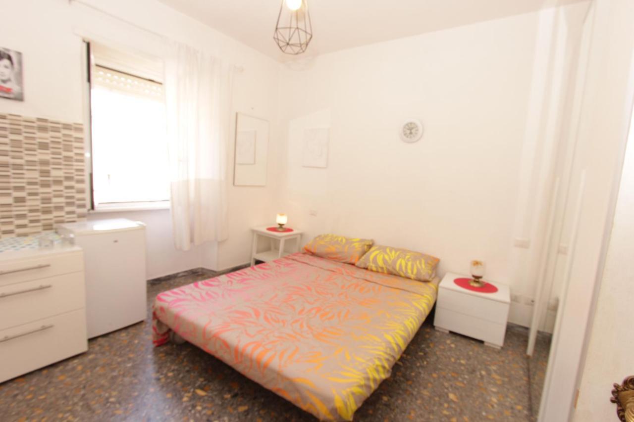 Pacinotti Studio Alloggio in famiglia *